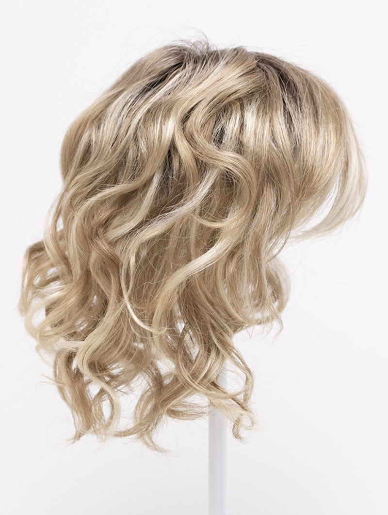 Making Waves Topper