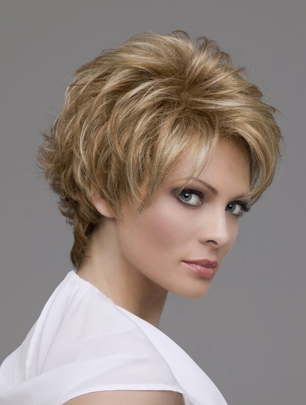 side profile of model wearing blonde pixie style wig